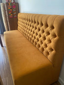 Luxe wandbank op maat met hoge rugleuning