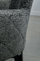 Barstoel met ruitjespatroon