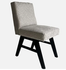 Eetkamerstoel met modern onderstel