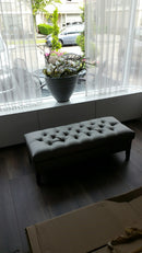 Hocker met capitons in Verona