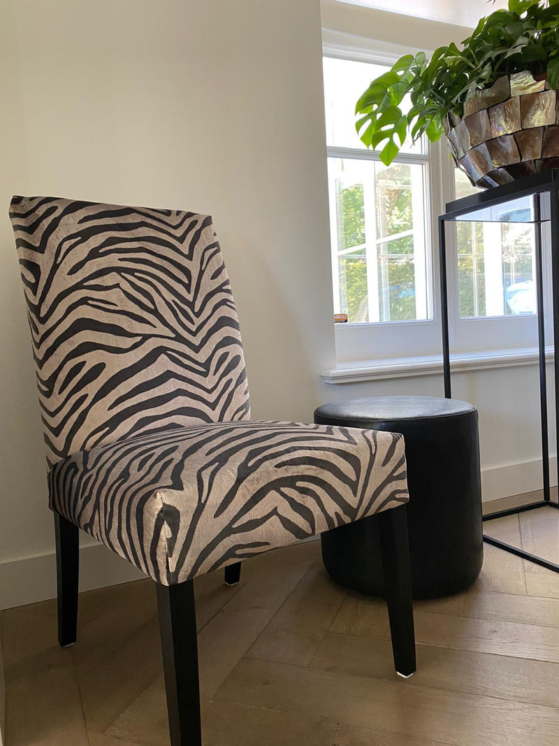Luxe stoel zonder armleuning in zebra print